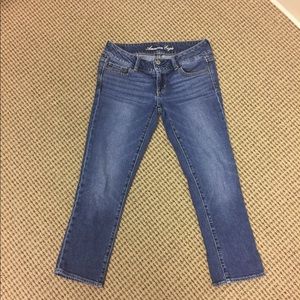 🎀American eagle capris size 4